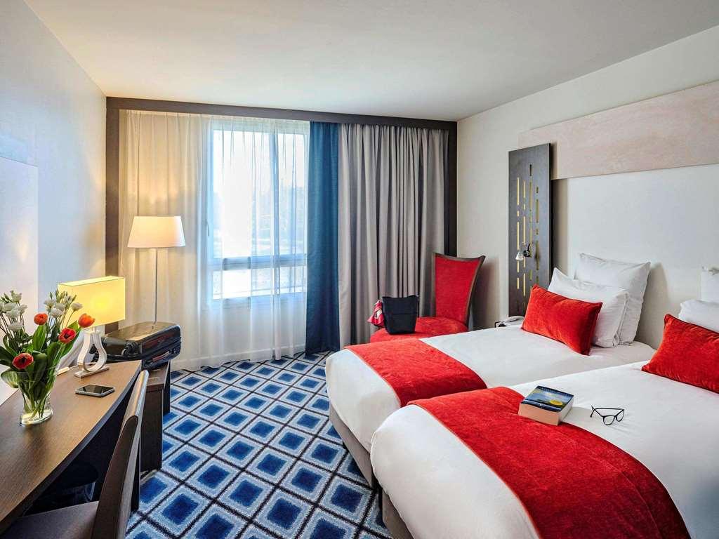Mercure Chartres Cathedrale Rum bild